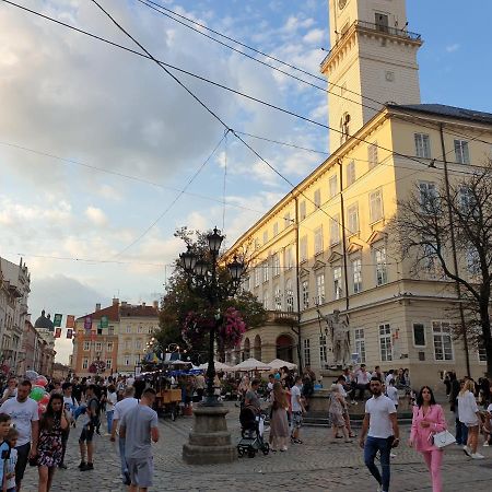 Cozy Apartment, 5Mins To Opera Lviv Dış mekan fotoğraf