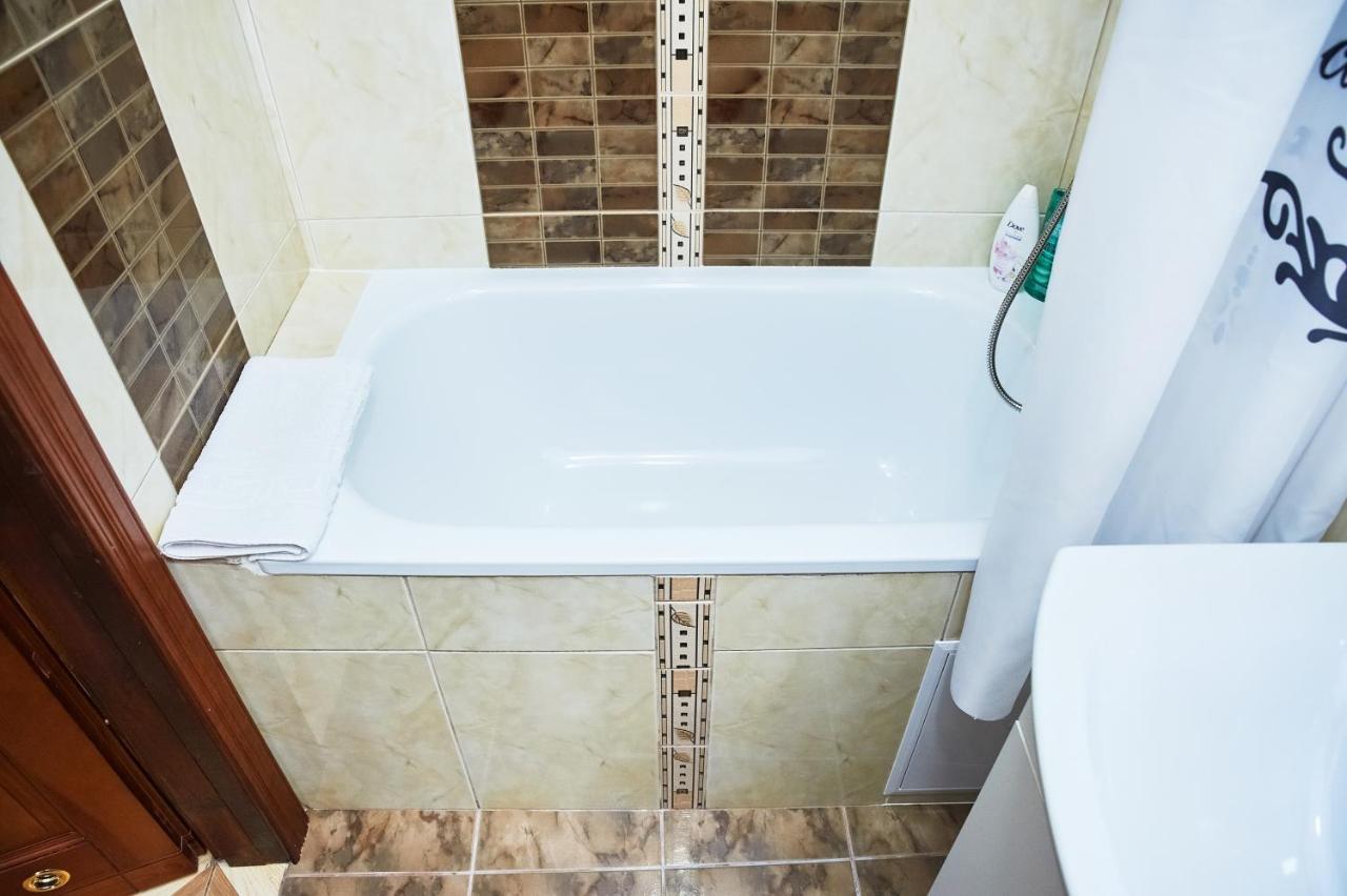 Cozy Apartment, 5Mins To Opera Lviv Dış mekan fotoğraf