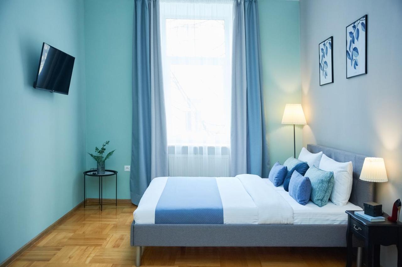Cozy Apartment, 5Mins To Opera Lviv Dış mekan fotoğraf